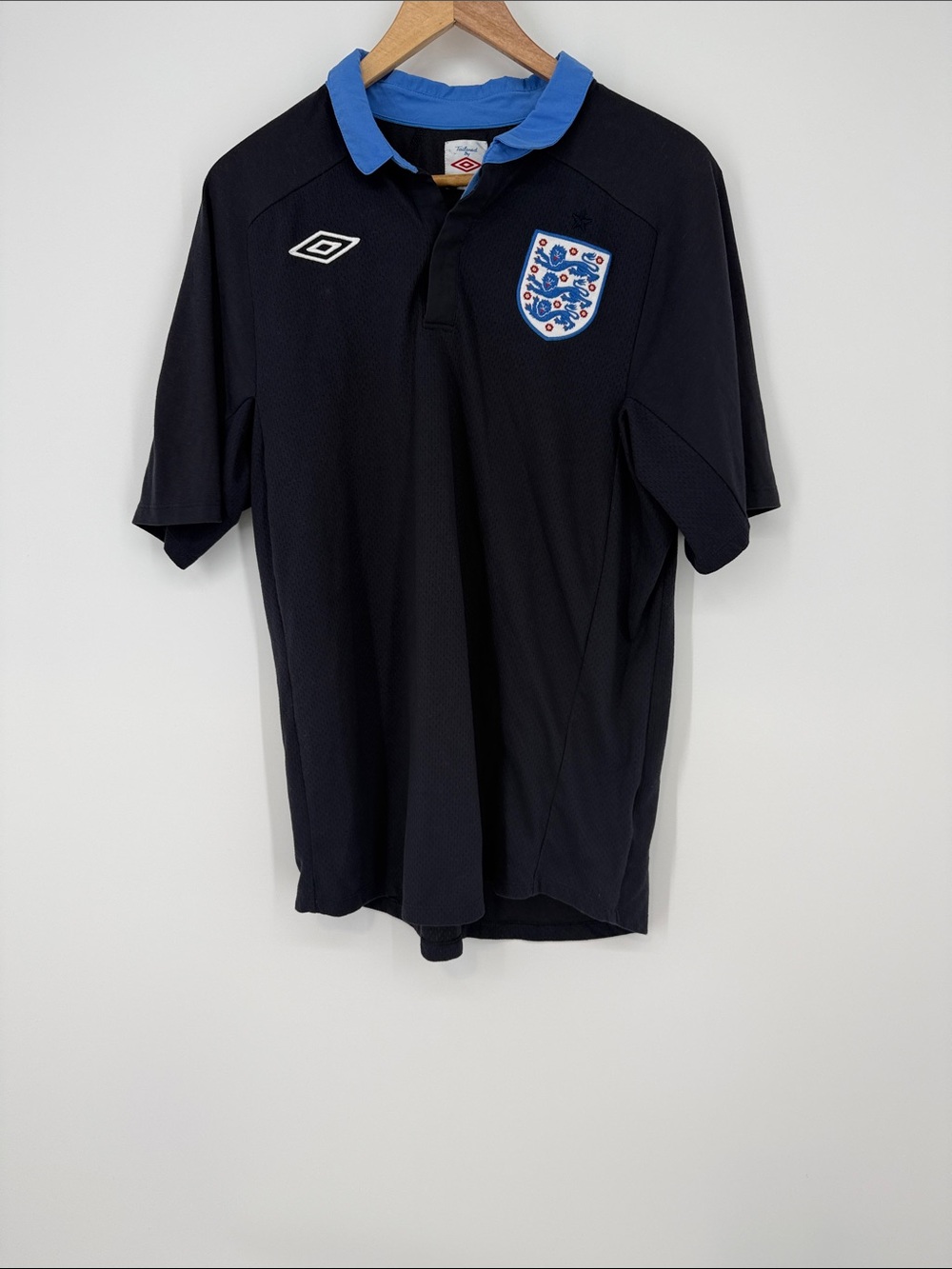 England Away Jersey - 2012 Umbro Men's Jersey - Blue Collar and England Crest